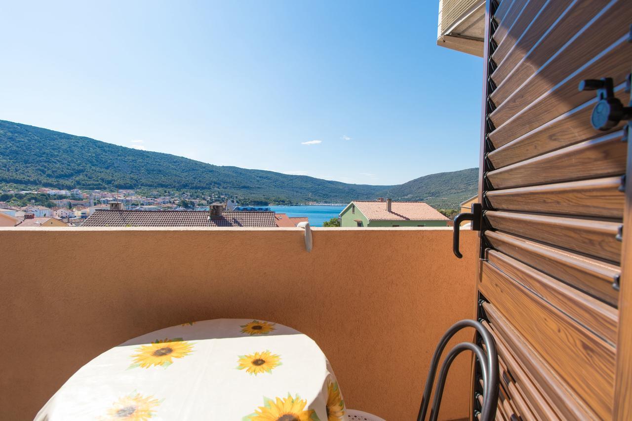 Apartment Anton Црес Экстерьер фото