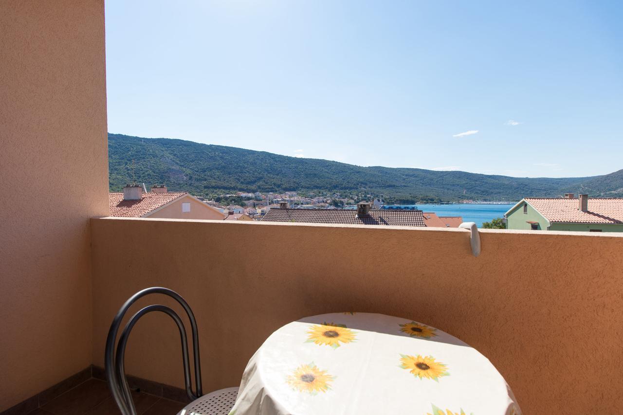Apartment Anton Црес Экстерьер фото