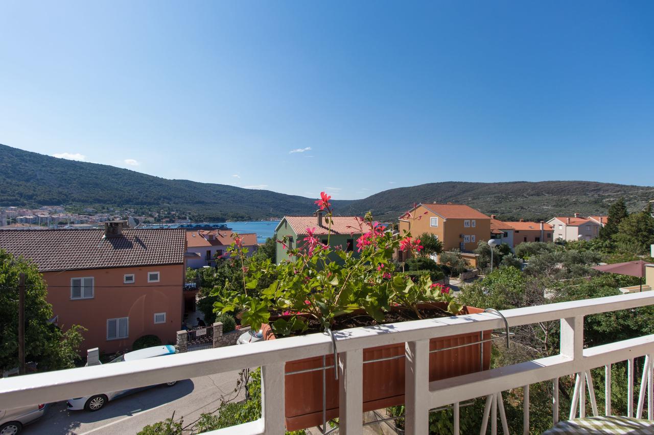 Apartment Anton Црес Экстерьер фото