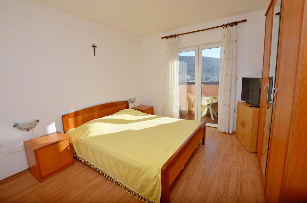 Apartment Anton Црес Экстерьер фото