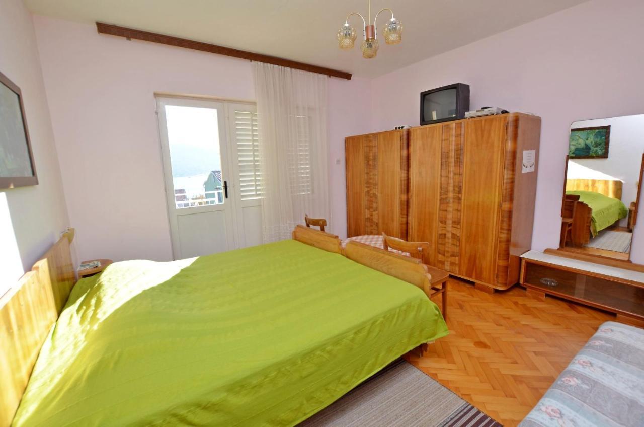 Apartment Anton Црес Экстерьер фото